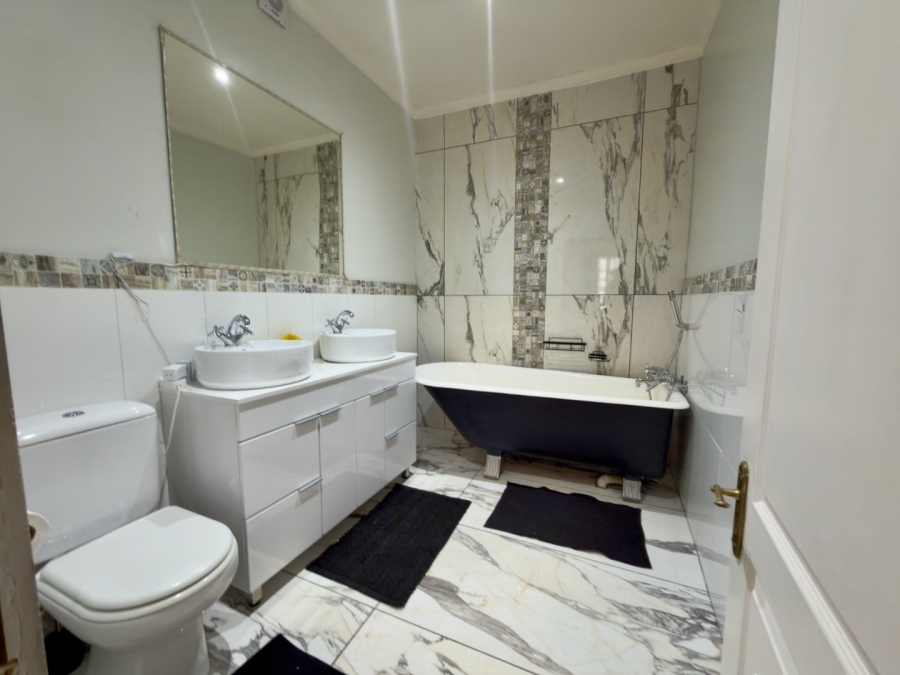 3 Bedroom Property for Sale in Landsmeer Residential Estate North West